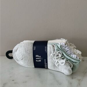 GAP women Casual Socks in White and Light Green 10 pairs. Cotton low cut